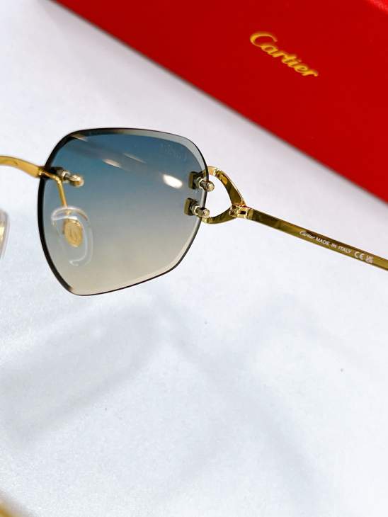Picture of Cartier Sunglasses _SKUfw80535759fw